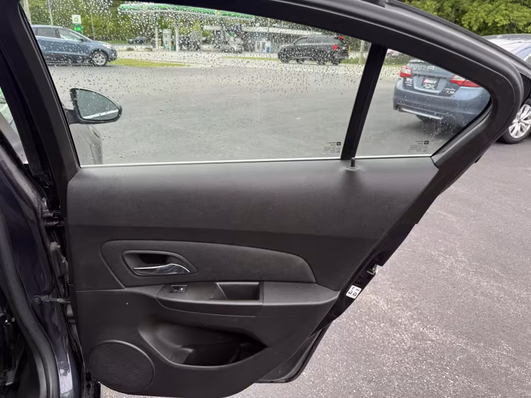 2015 Chevrolet Cruze - 1G1PE5SB7F7284148 - Image #24