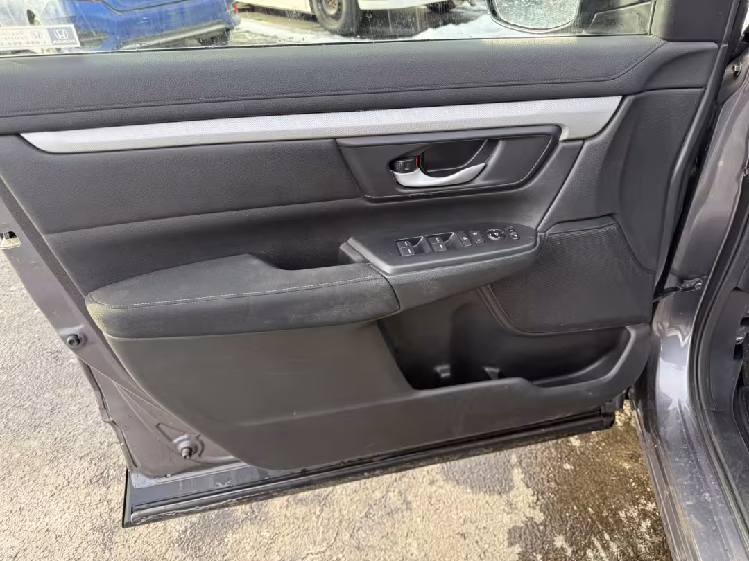 2019 Honda CR-V - 2HKRW6H30KH205038 - Image #4