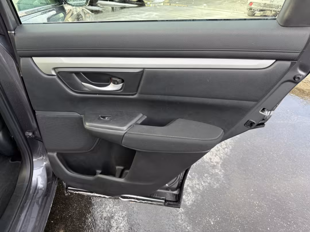 2019 Honda CR-V - 2HKRW6H30KH205038 - Image #34